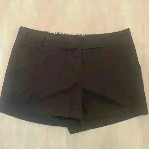 J. Crew Classic Chino Black Shorts 3 inch inseam Exc Con size 6 - Picture 8 of 8